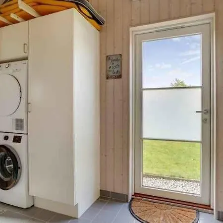 8-person Close To Childfriendly Holiday home