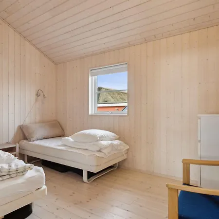 8-person Close To Childfriendly Holiday home