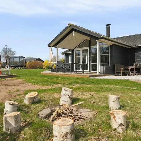 8-person Close To Childfriendly Holiday home Borkop