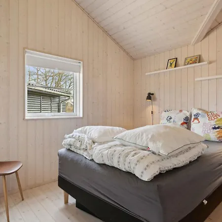 8-person Close To Childfriendly Holiday home *