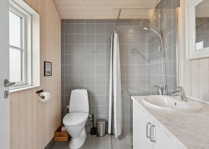 8-person Close To Childfriendly *