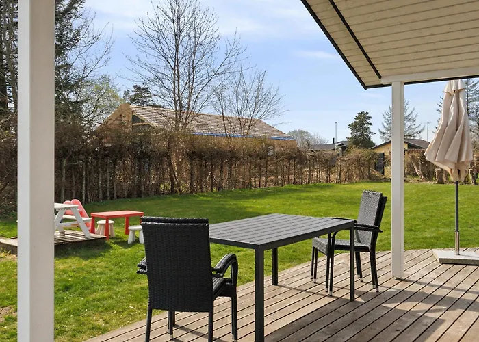 8-person Close To Childfriendly *