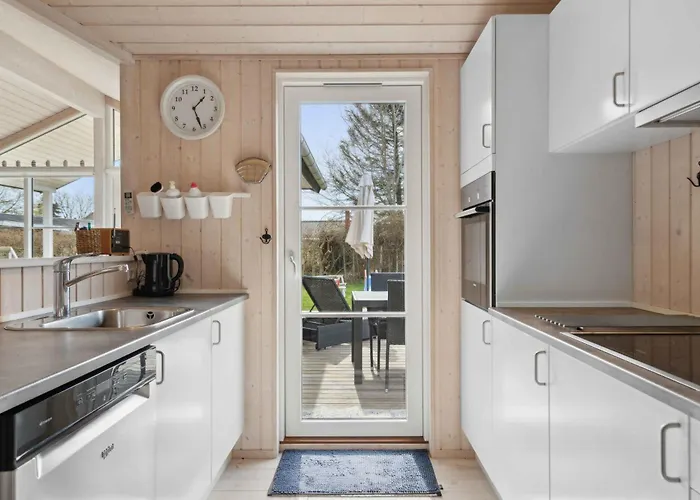 8-person Close To Childfriendly *